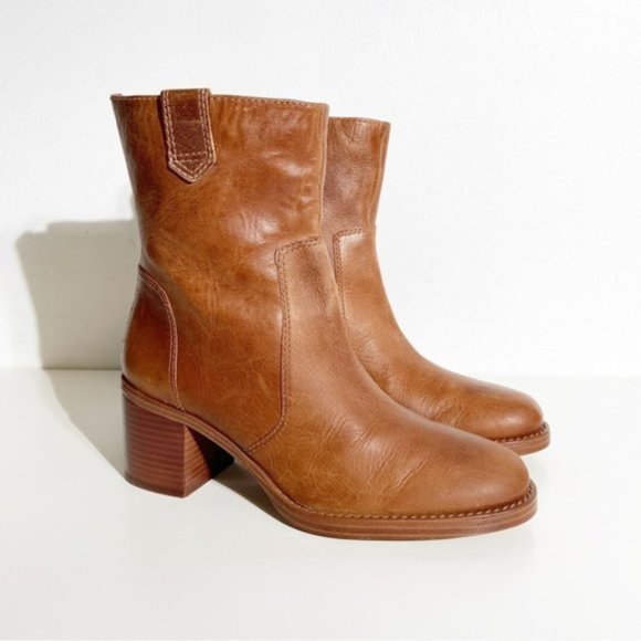 Vince CamutoVince Camuto Zanilla ankle boots in brown leather. Size 7 M Vince Camuto: Cistel in Brown - J. Cole Shoes main image 4
